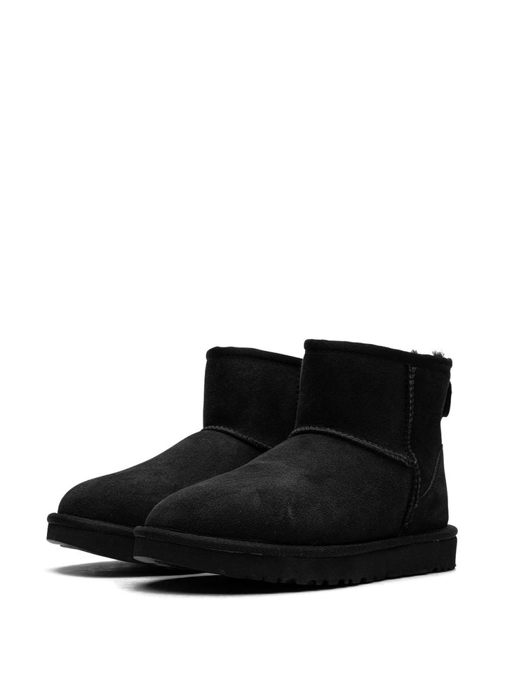 Ugg Australia Boots - Blacks and greys | 8a54ea623a930e0ee3855b8d9c8af1028200ae29