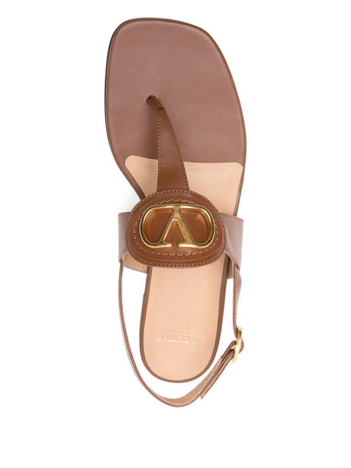 Valentino Garavani Sandals - Marrone | 1c85143f46a51deaebecfe89d977f6ad5a7e6916