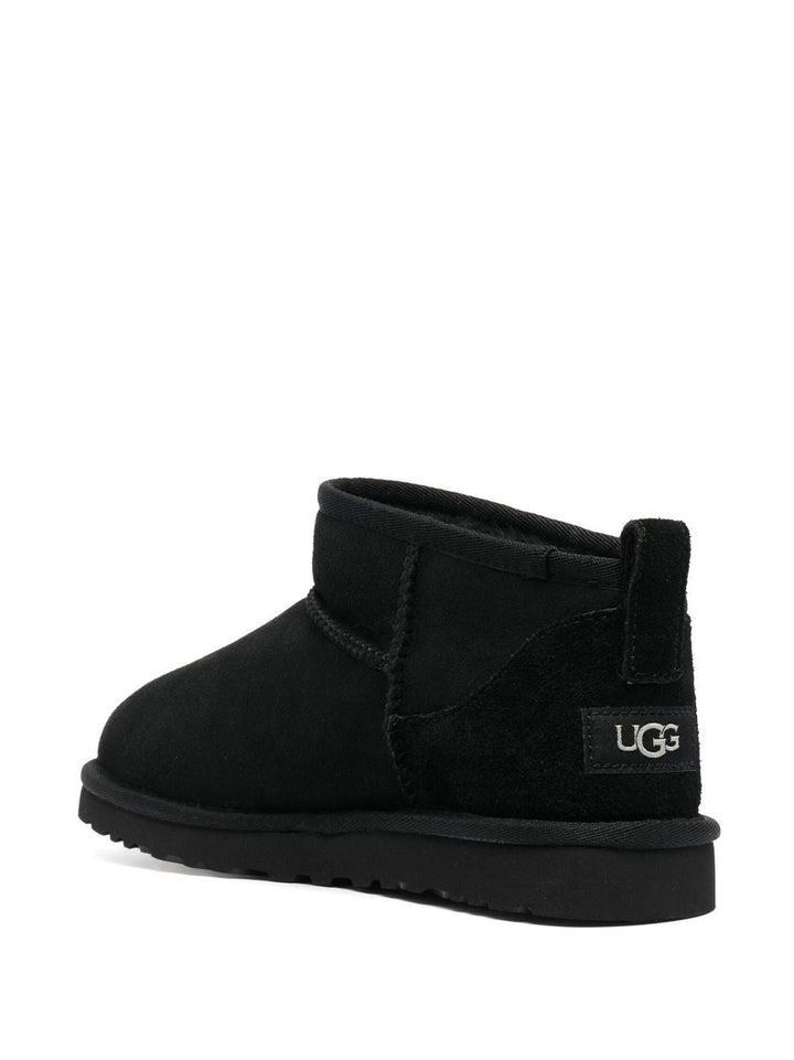 Ugg Australia Boots - Blacks and greys | e7ec370234893f331429ade1653ed7e96eacf426