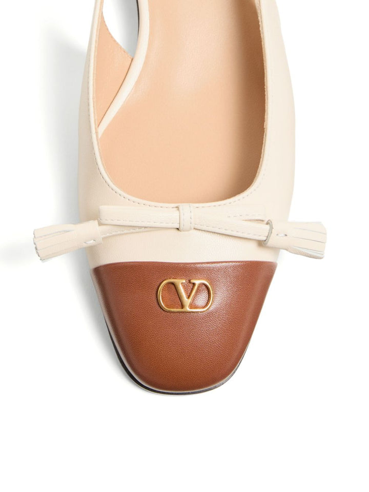 Valentino Garavani Flat shoes - Light and natural | cf51da0a14cdb20f3990b5f676bfaf5829b9f3d1