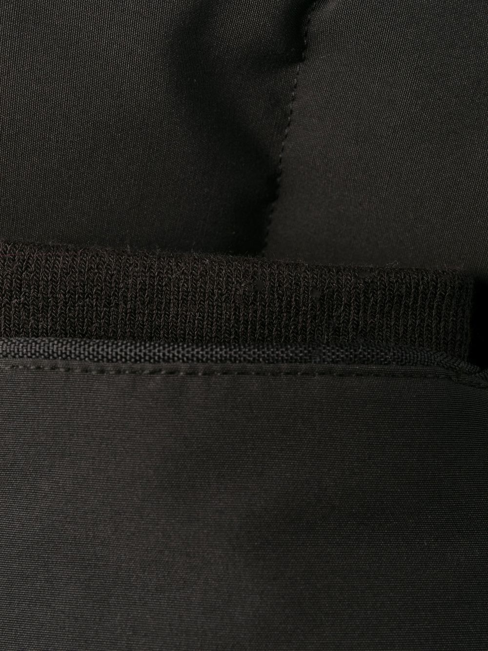 Canada Goose Coats - Blacks and greys | 04b19f1d3dfe8d2fdd116722263e4dd435c8bc76