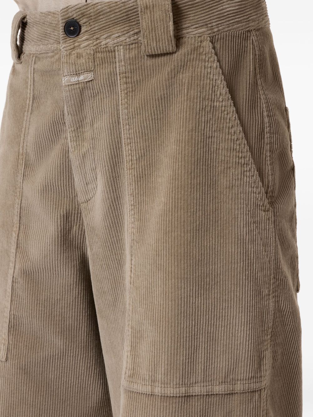 Closed Trousers - Light and natural | 1c82e179d431d7e9c4e530e1fffbe29a6fff0ea5