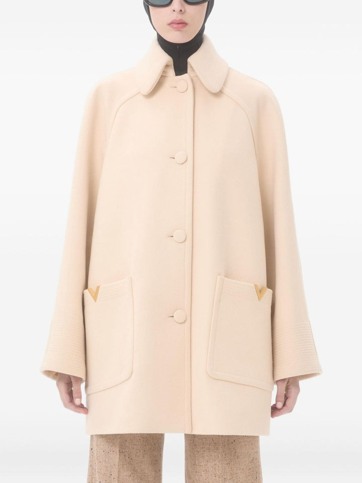 Valentino Coats - Light and natural | 6696b6131291cf4e3d07fa4e1449b1da13b66d30