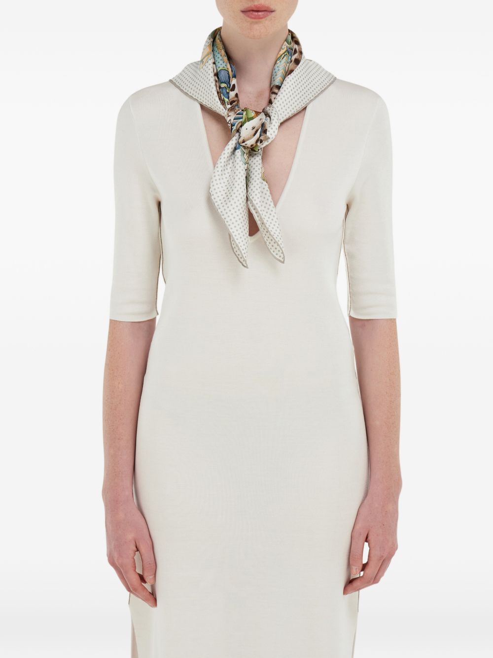 Ferragamo Scarfs - Blue and green | e5756fae1eb25d483095ce44b59a19176a1e8754