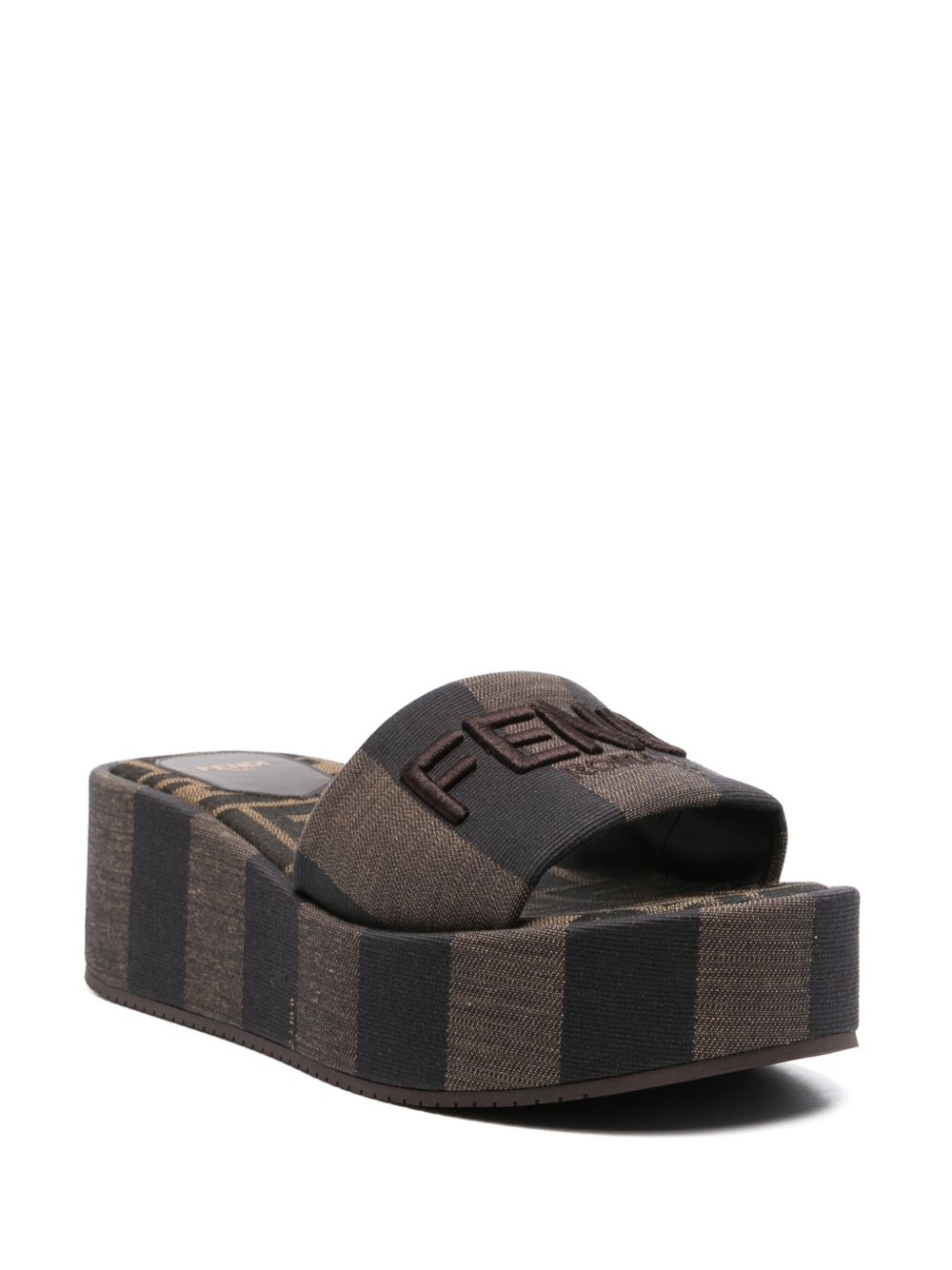 Fendi Sandals - Marrone | ac413f3d15b83d95ec0558fd20d77717dcdb5df0