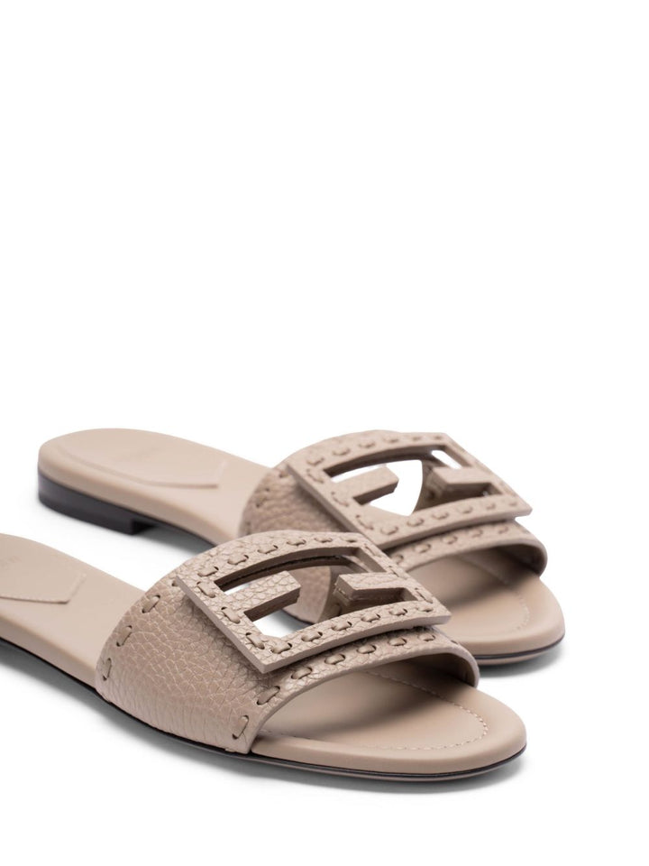 Fendi Sandals - Marrone | 3ab0aedd64168e6e458c3a0c971de90d0ab84942