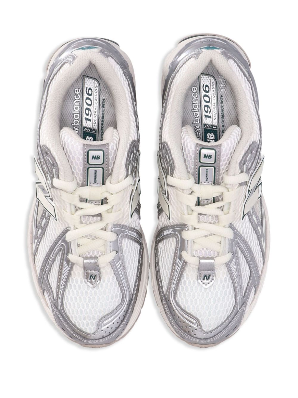 New Balance Sneakers - Light and natural | 4faff5d92e13a39c80fa56a549e7b5b23af835b9