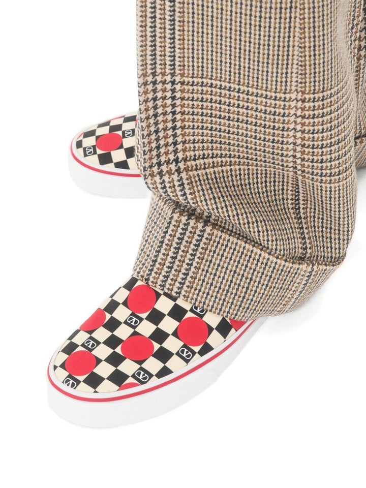 Valentino Garavani X Vans Sneakers - WHITE | 8b32652a2ed11e08b0c012ddb3340904b1162563