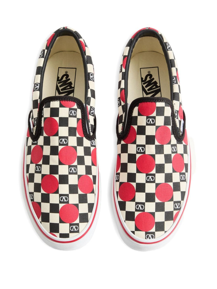 Valentino Garavani X Vans Sneakers - WHITE | 021f4071d181af90c267c4e855f0005ed9f979da