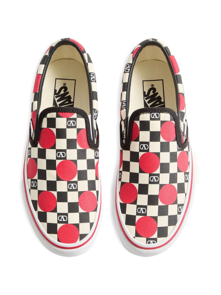 Valentino Garavani X Vans Sneakers - RED | c12336f6e606c336360d43aba772b307ae83837f