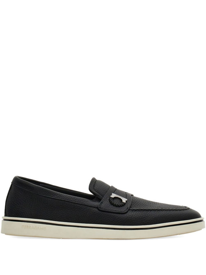 Ferragamo Flat shoes - Blacks and greys | 2602db2dff1298d3533561333012f2ab44f5a64f