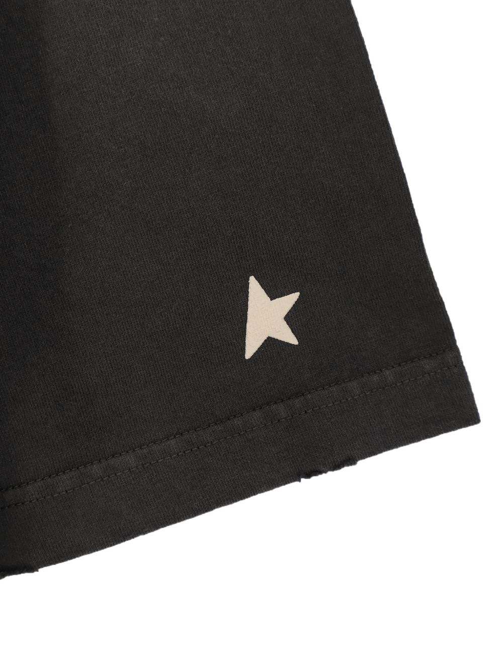 Golden Goose T-shirts and Polos - Neri e Grigi | 08e0d8f88237cfb367a25b9859b70c02a5d37bf7