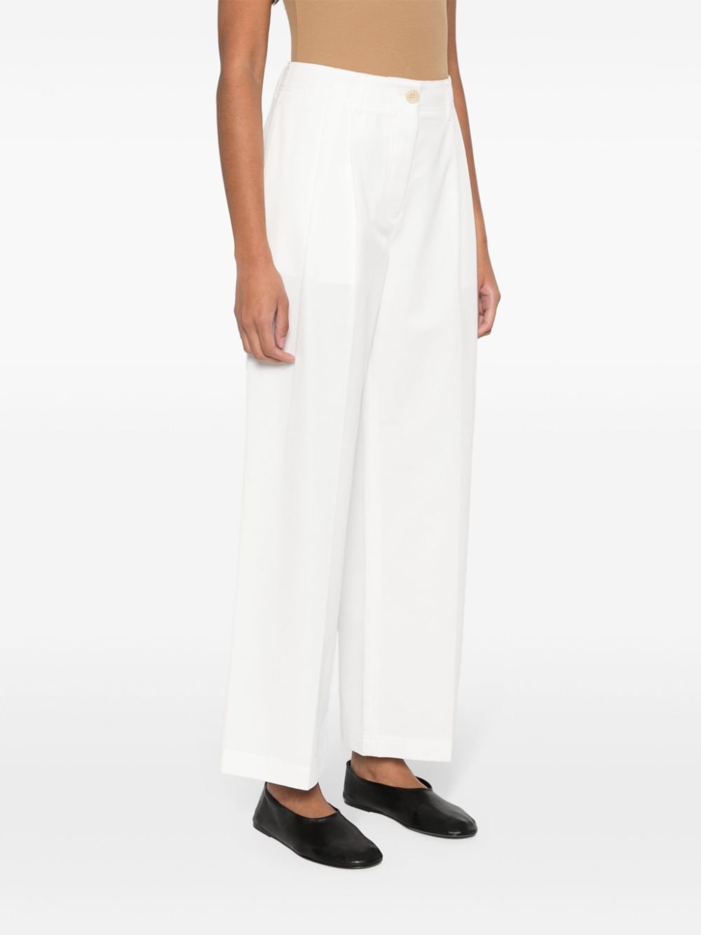 Toteme Main Trousers - WHITE | 06b7b2ac4ab339f45e5ffbf01dcfc969680186c2