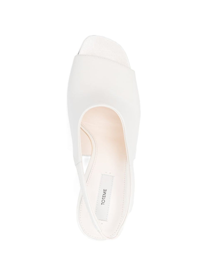 Toteme Main With Heel - WHITE | 60cefb402e0fc635720776687712e539982ab3e5