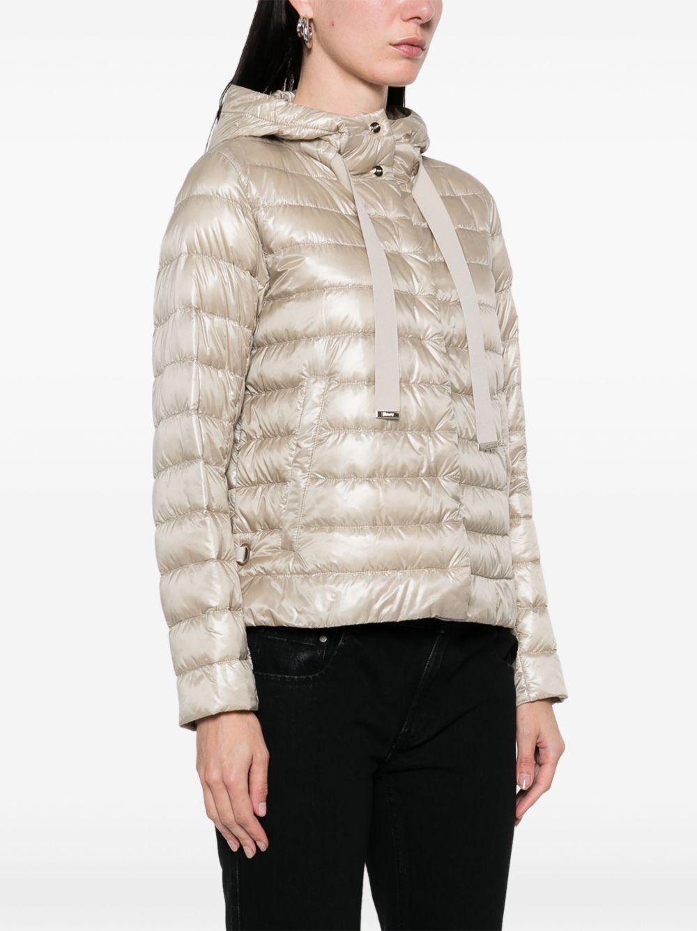 Herno Coats - Light and natural | b91cb87a4ad9a650a2d10a6db689ffeef53db946
