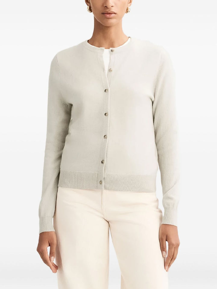 Soft Goat Sweaters - Chiari e Naturali | e13df5cdd2a27a49ef9ca92da1f8348483502a4d