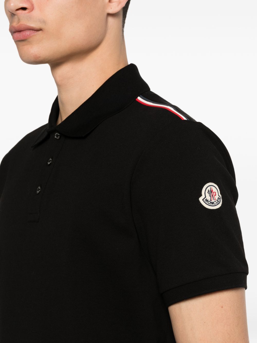 Moncler T-shirts and Polos - Blacks and greys | 22757713a6205dfba8fbc4aa8243eef4625e8edb