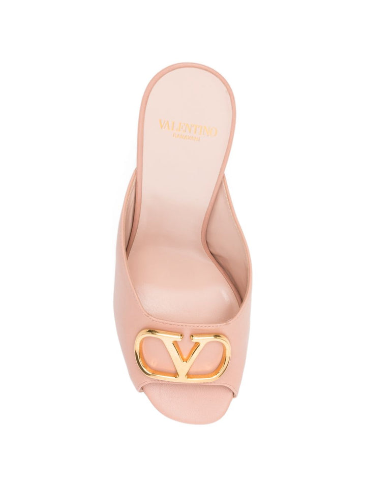 Valentino Garavani Sandals - Chiari e Naturali | 6c6f639fa82657f998b1e5a47193aaf1e397fe25