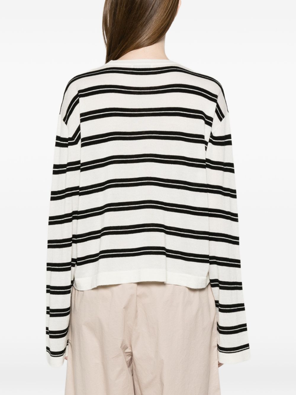 Soft Goat Sweaters - BLACK | a32254abd4b1fe81f24f1cf38fe6c98b8a57c42e