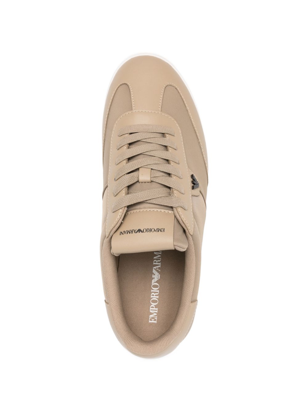 Emporio Armani Sneakers - Chiari e Naturali | 471b6032960f588bed5eca6ba3e2ac34d483120e