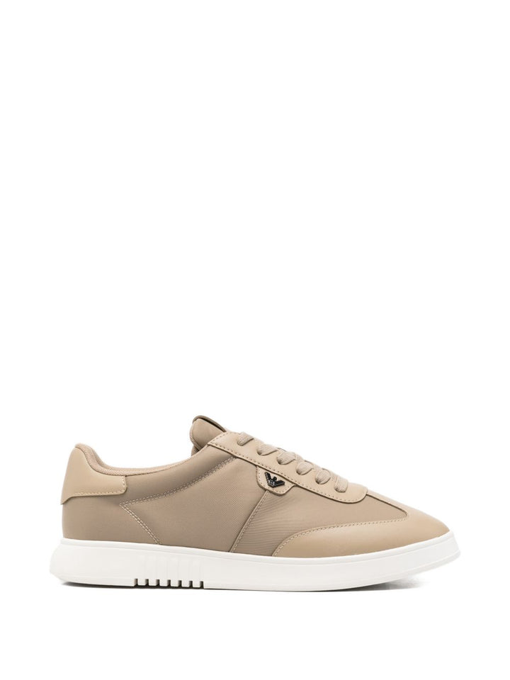 Emporio Armani Sneakers - Chiari e Naturali | 4ecd0e6d5cbd28cce4bc0d34f34d2b669059bf6f