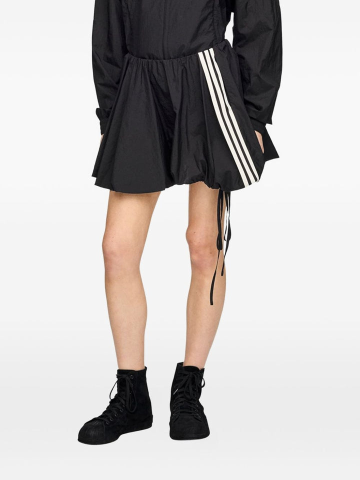 Y-3 Shorts - BLACK | 08eaf244f3b0ed6c628644f44d4f513d41012f22