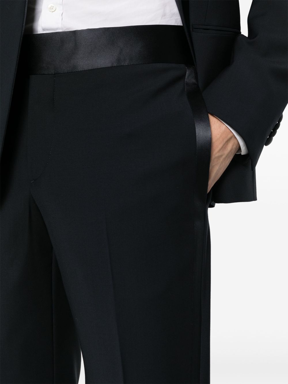 Giorgio Armani Suit - BLUE | 328609f9470c88401df873853b3bc20935435365