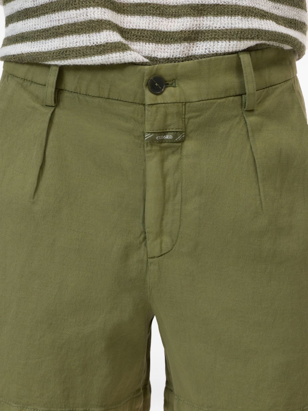 Closed Shorts - GREEN | 9ec860e70bf1562301f5c4328c0dae044c611bde