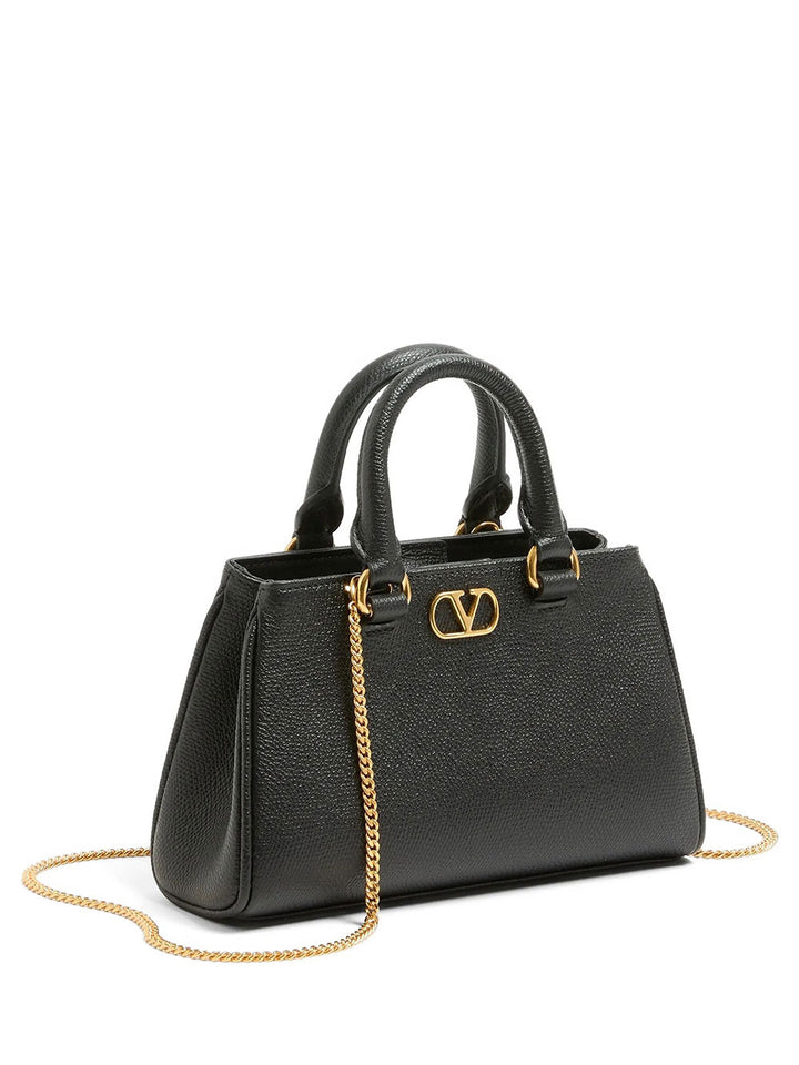 Valentino Garavani Totes - Nero | ac5f8a2df802c16c28f70e388cdbabee8862a85f