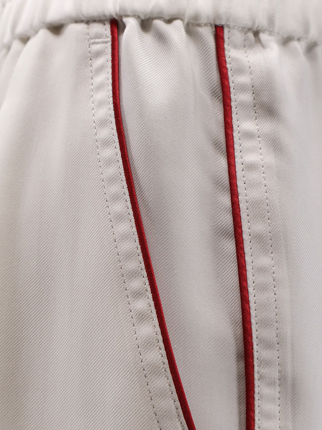 Tom Ford  - Light and natural | b765080e8539b48696d552a6f5461e69c776dac6