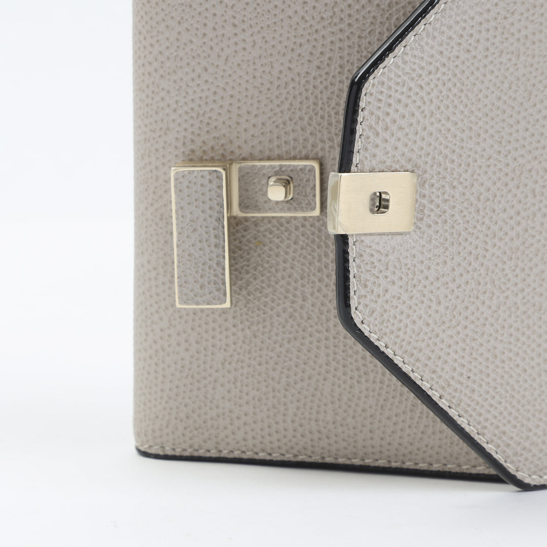 Valextra Wallet(generic) - Nude & Neutrals | ce1cbe1b8b421796233fe60aae1219e70da25470