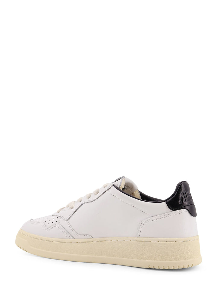 Autry Sneakers - Light and natural | d7ed5bb9ef45cacd35ad85986156fe74d5d045bf