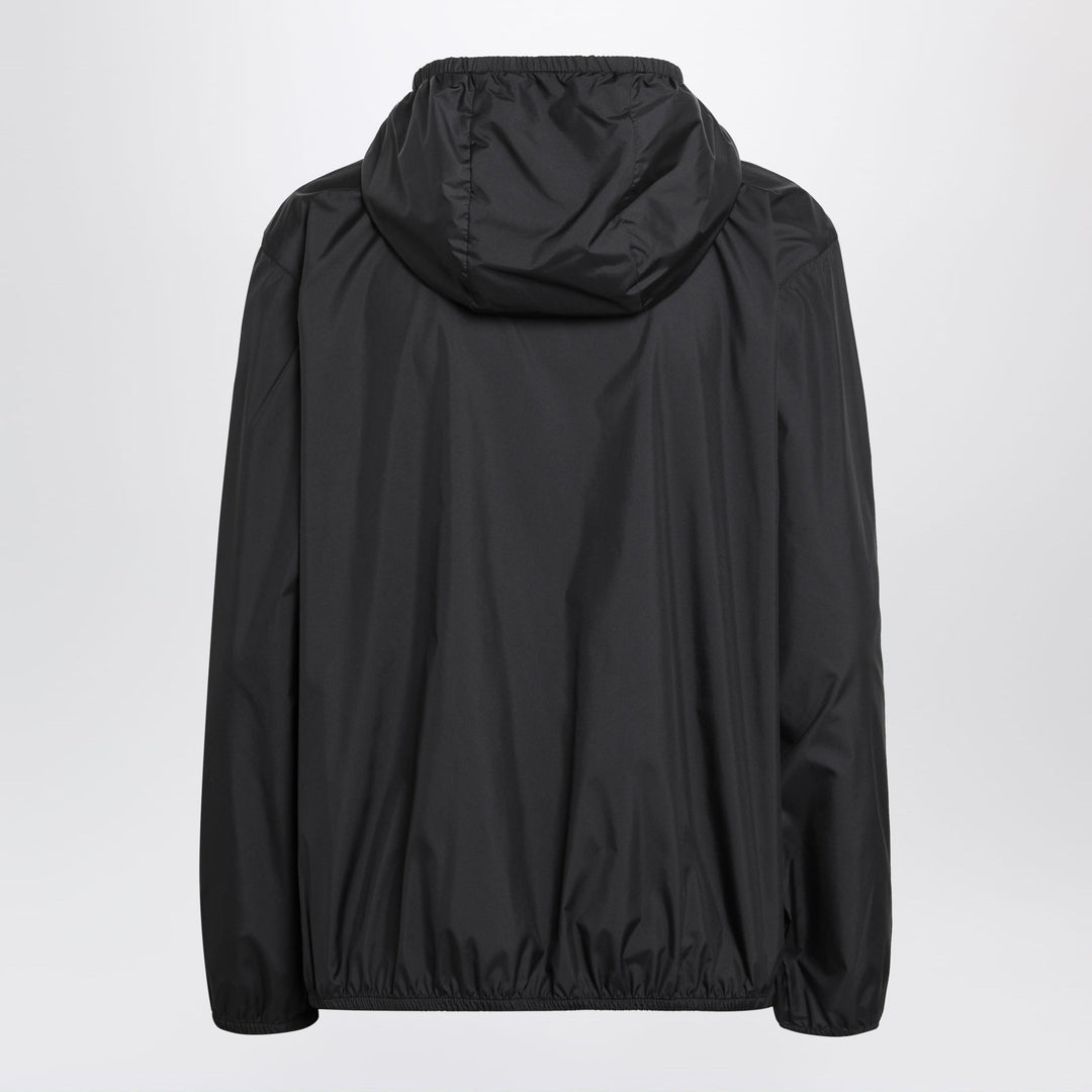 Moncler Coats & Jackets - Nero | e16f4e81b0e2677d21928787ea4aaa9395353028