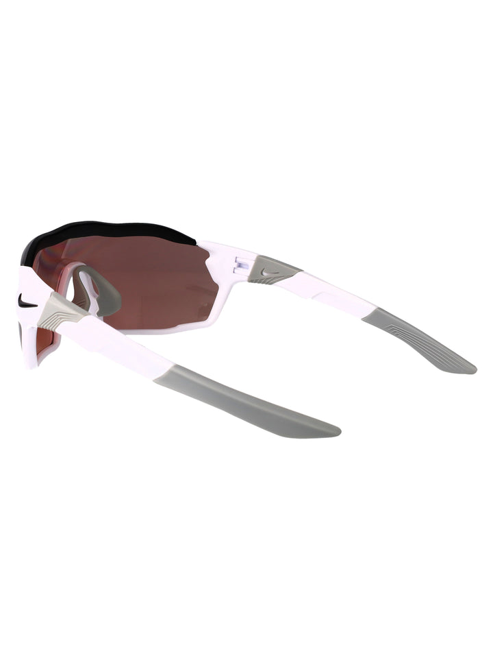 Nike SUNGLASSES - Bianco | 8cc0e5a3ee6133c6f282f4ea9a6b595c0289a0c7