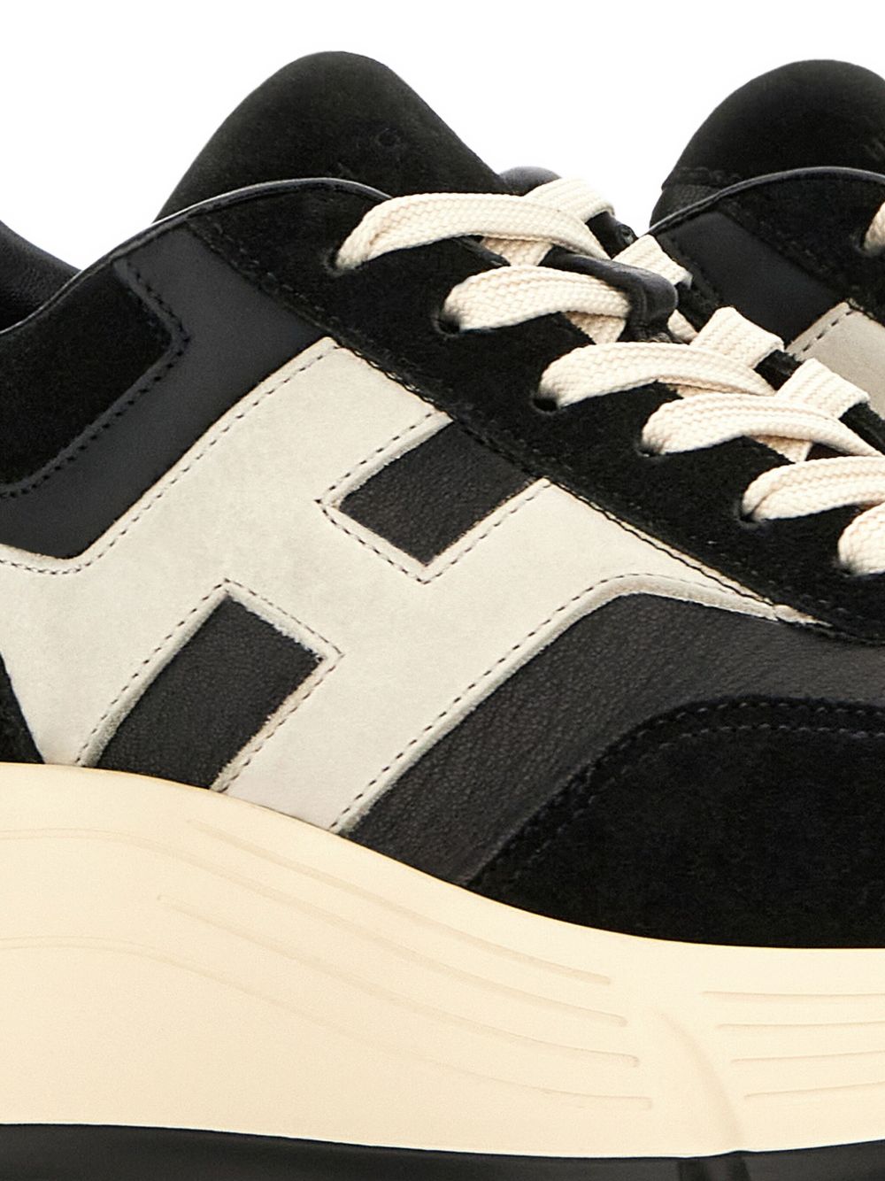 Hogan Sneakers - BLACK | 38de8b65e2256566564c4be57fa5a9090db9ad9a