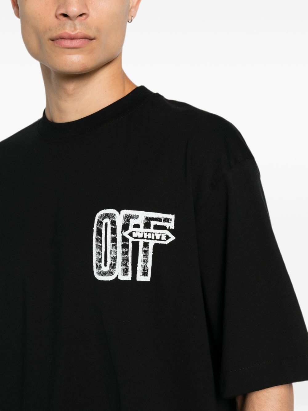 Off White T-shirts and Polos - BLACK | 9ce4ba4fc68e070d5f78945fe26886c90b757de7