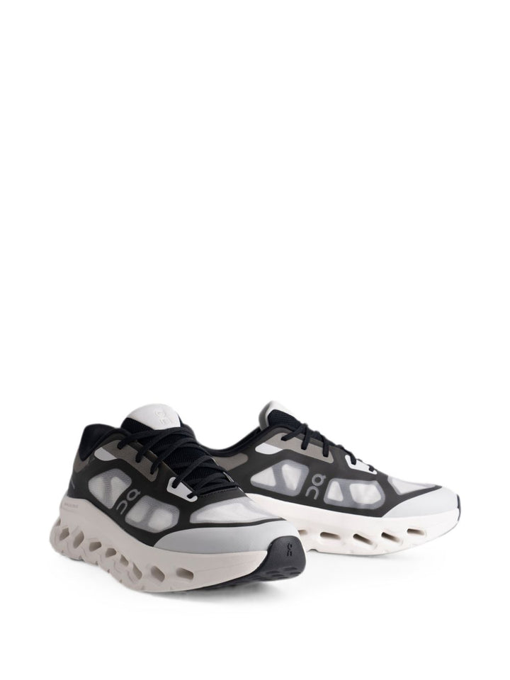 On Sneakers - WHITE | cba2e7335e0d46965a14e3e71620fcf3c276061f