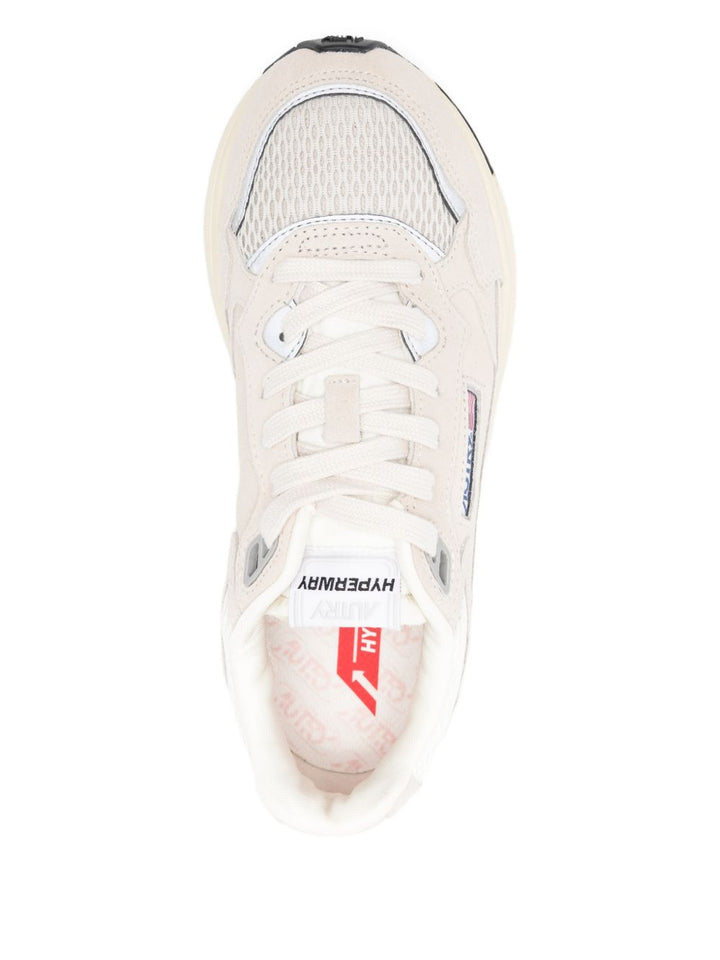 Autry Sneakers - BEIGE | d339eeae35f08137fb7eaf3fbd9ff977587006d3