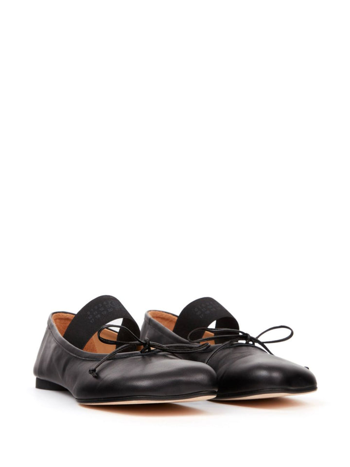 Mm6 Maison Margiela Flat shoes - BLACK | 2de108b1799fd10454c55c37c69ccab38b39173b