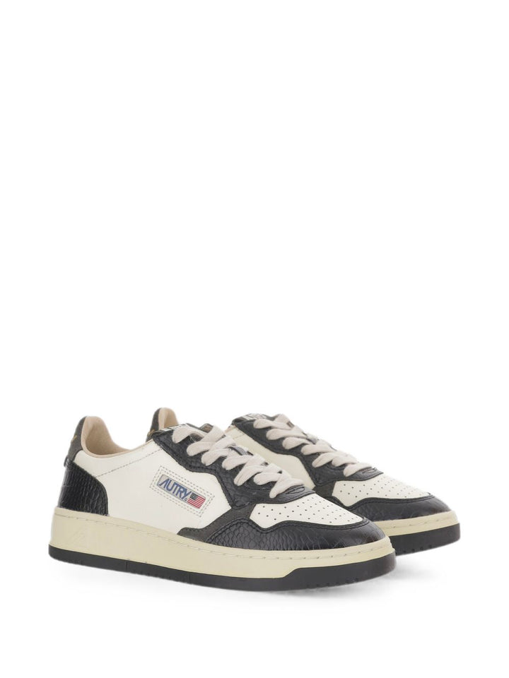 Autry Sneakers - BLACK | 12a3d0636fdecae28140ab0da75ac962799100b1