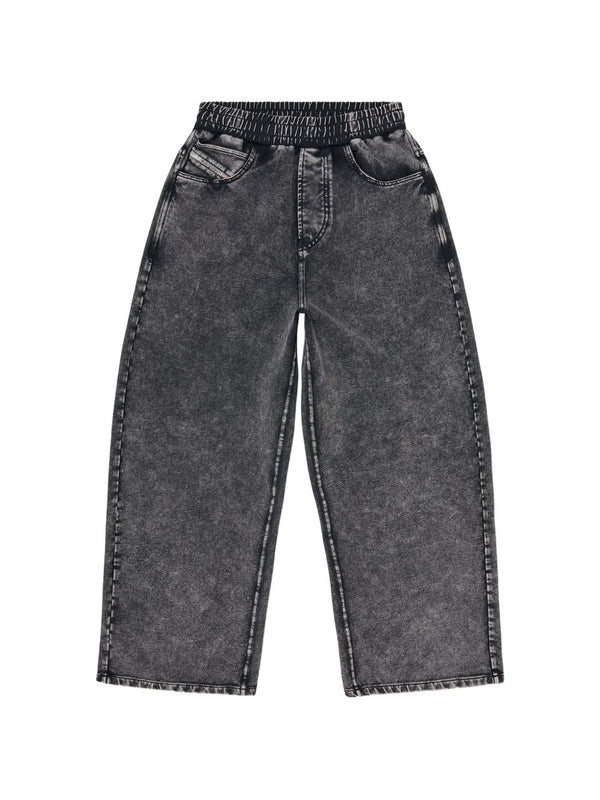 Pantalones vaqueros de pata ancha
