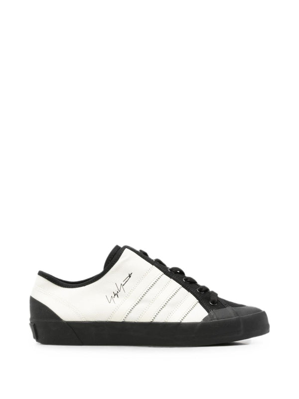 Sneakers White