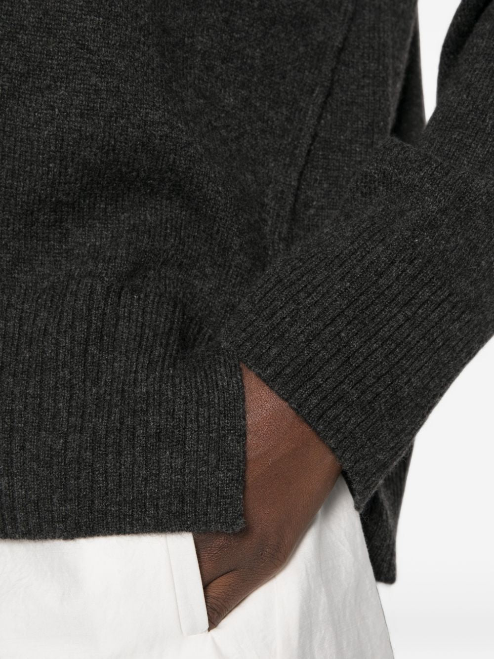 Beyou Sweaters - GREY | ee8914234713040b59f3248dc87fcfeabfe87394