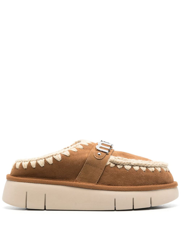 Bounce Clog Metal Logo Slippers