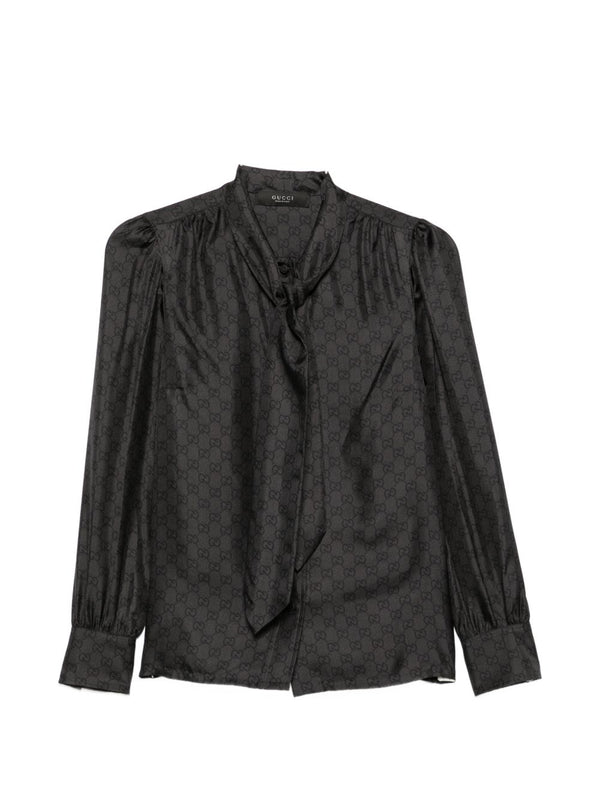 Camisas Negras