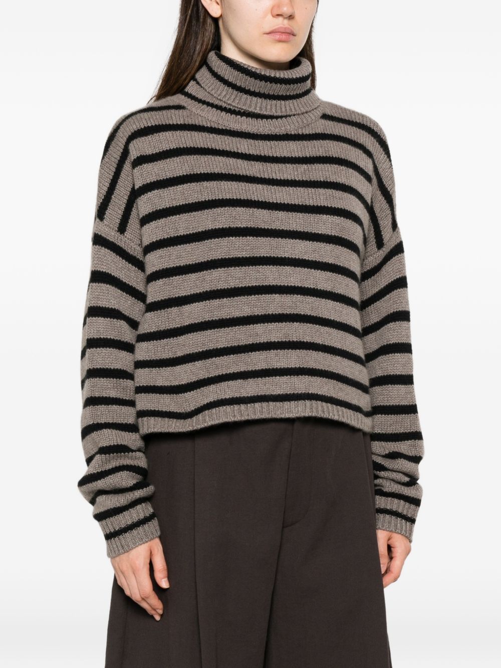 Lisa Yang Sweaters - BEIGE | d5483f963c9f288ed995419c4f87aa49fd41dbb7