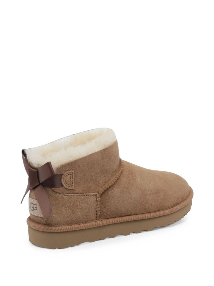 Ugg Boots - BROWN | 50fb8a68301ef823b1e89ec4628840024abf181b