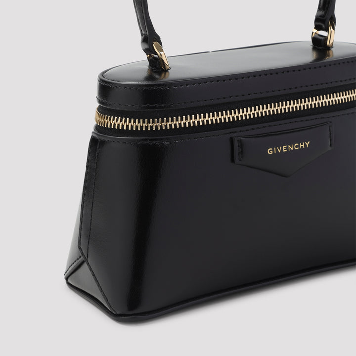 Givenchy Borse a Spalla e Tracolla - Nero | b7dd8b3b7f9e2006d97537821cdaeb92083f0efa