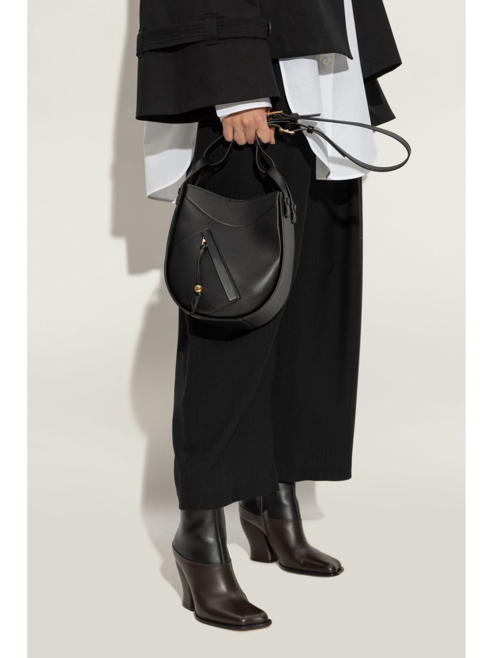Loewe Satchel & cross body - Nero | abaf320f0e848f6d4590e9db534f1becda24841c