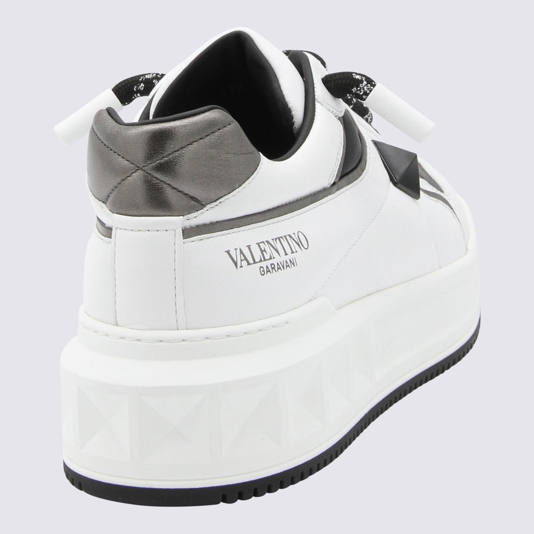 Valentino Garavani Sneakers - Light and natural | a8e061cffa58d00695d8267af53b9c50aa0ef11b